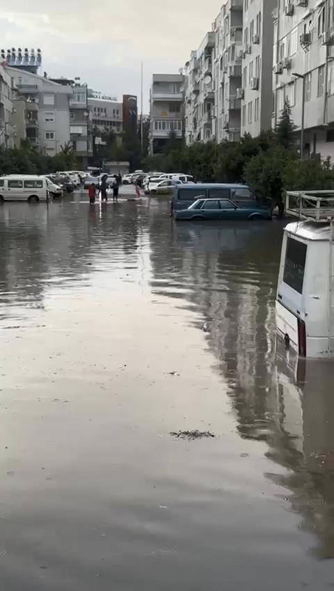 Seralar hayalet gibi uçtu! Pencereden bakan Antalyalılar gözlerine inanamadı 53